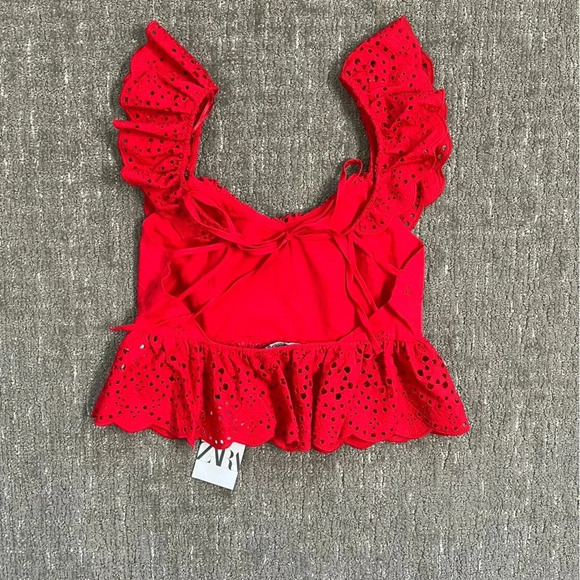 NWT Zara Openwork Embroidered Top Red Eyelet Ruffle Small - Picture 4 of 8